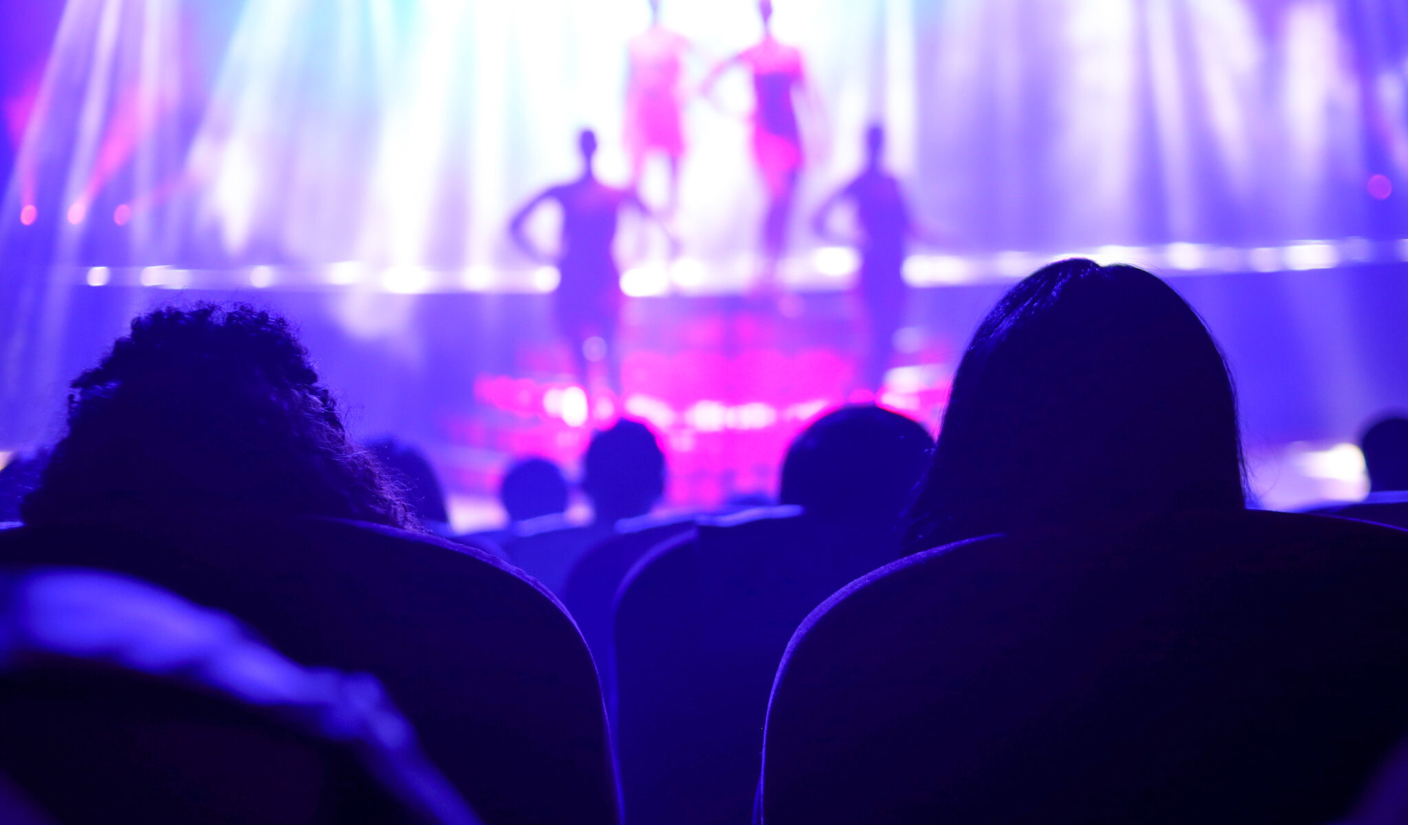 Joyful Festive Shows Queen Elizabeth 2